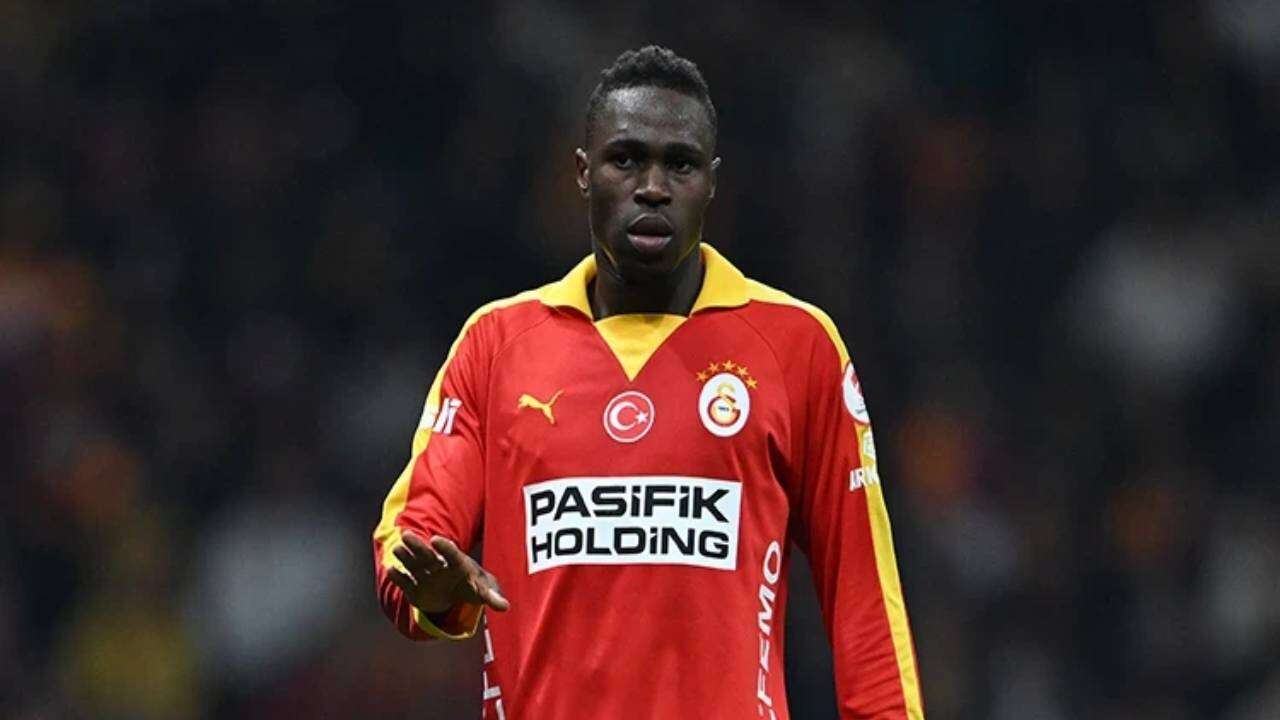 Sakatlık haberleri Dursun Özbek'i çileden çıkardı: Galatasaray'dan Wilfried Singo iddialarına zehir zemberek yanıt! 2